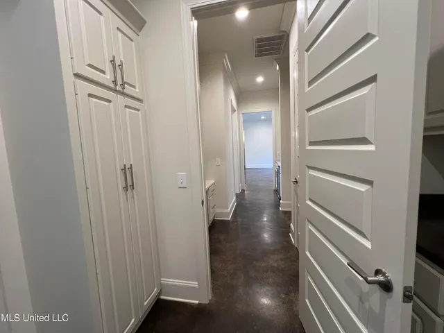 $370,000 | 731 Glenwild Drive, Canton, MS 39046