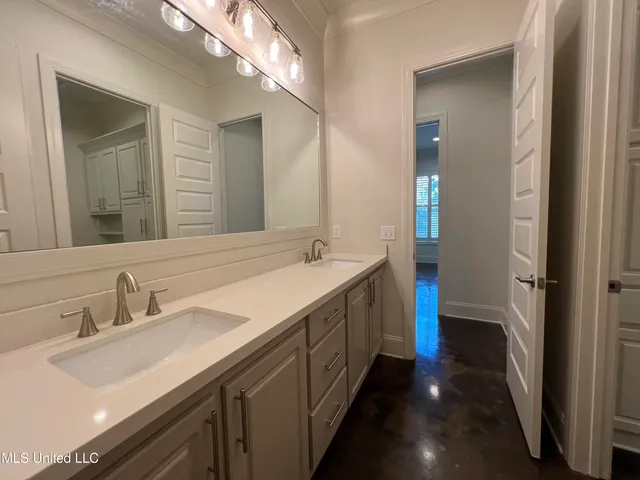 $370,000 | 731 Glenwild Drive, Canton, MS 39046