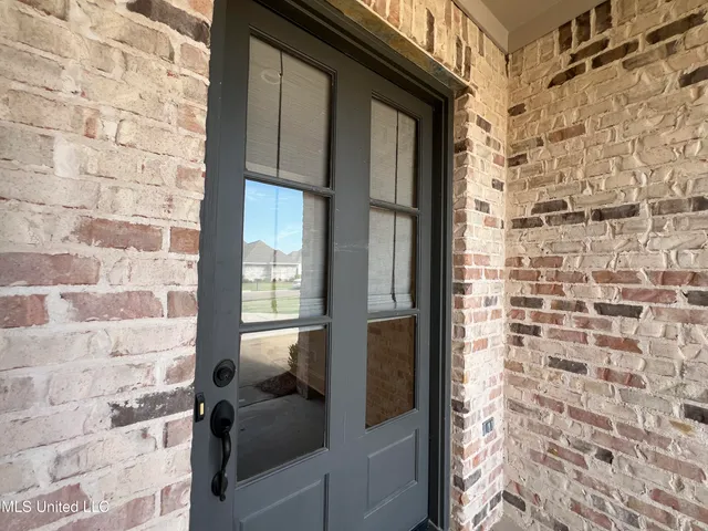 $370,000 | 731 Glenwild Drive, Canton, MS 39046