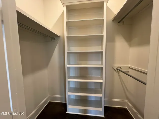 $370,000 | 731 Glenwild Drive, Canton, MS 39046