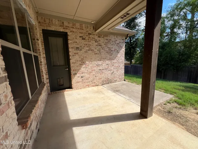 $370,000 | 731 Glenwild Drive, Canton, MS 39046