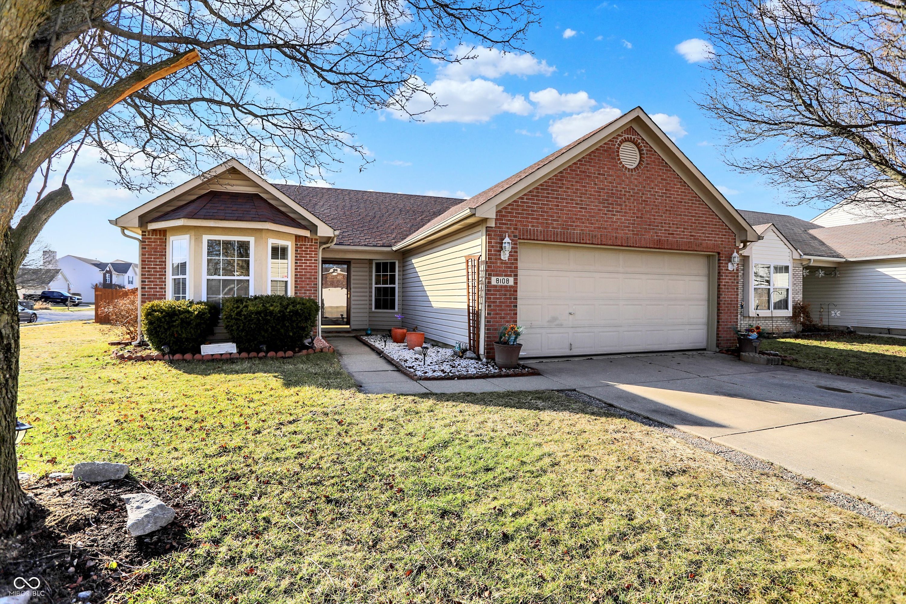 8108 Garden Ridge Road Indianapolis, IN 46237 - Photo 2 of 19