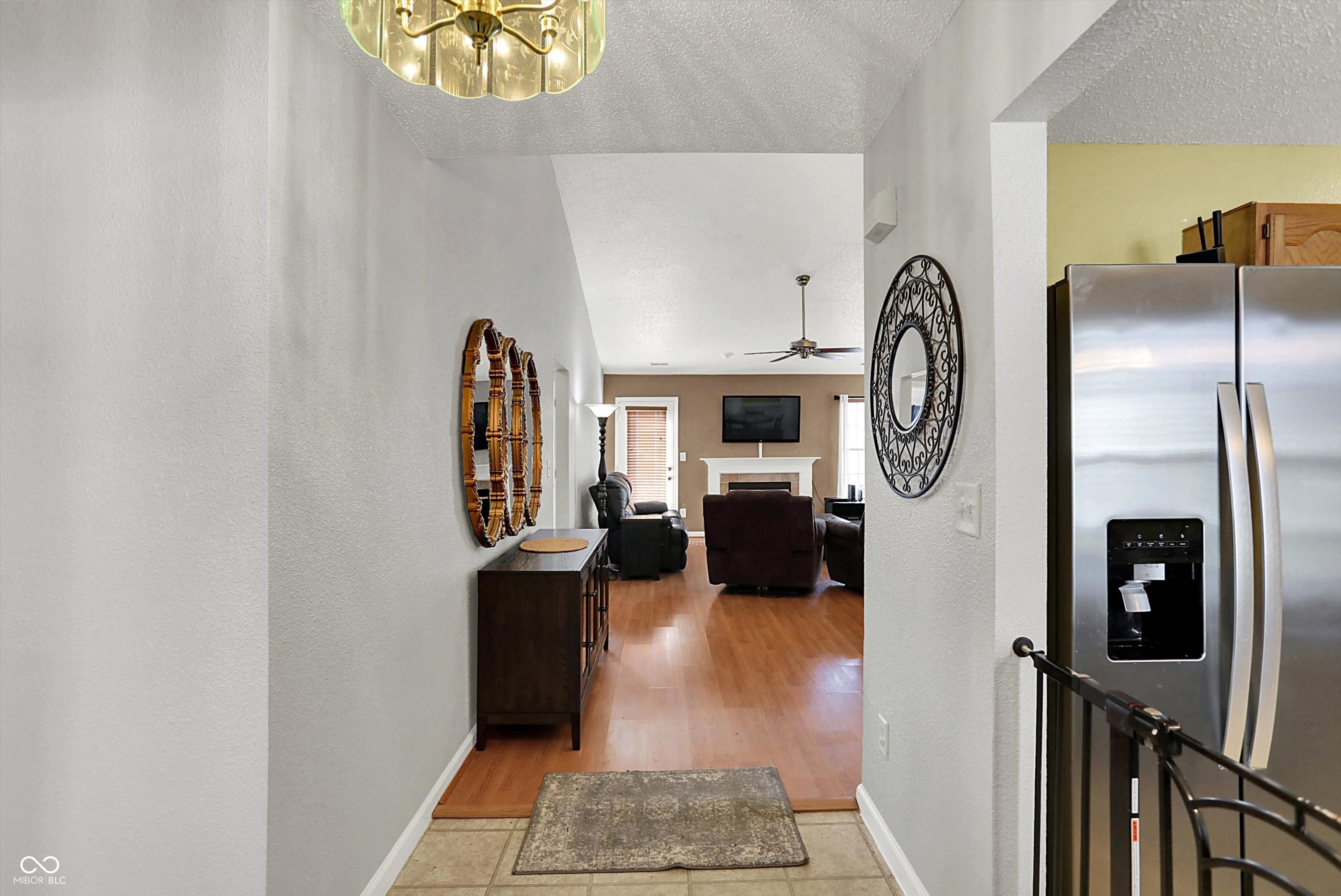 8108 Garden Ridge Road Indianapolis, IN 46237 - Photo 3 of 19