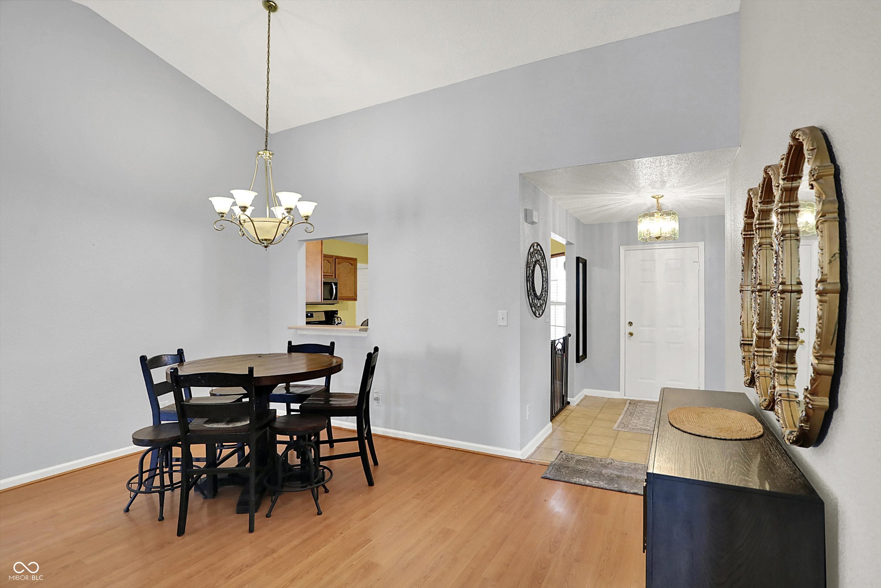 8108 Garden Ridge Road Indianapolis, IN 46237 - Photo 4 of 19