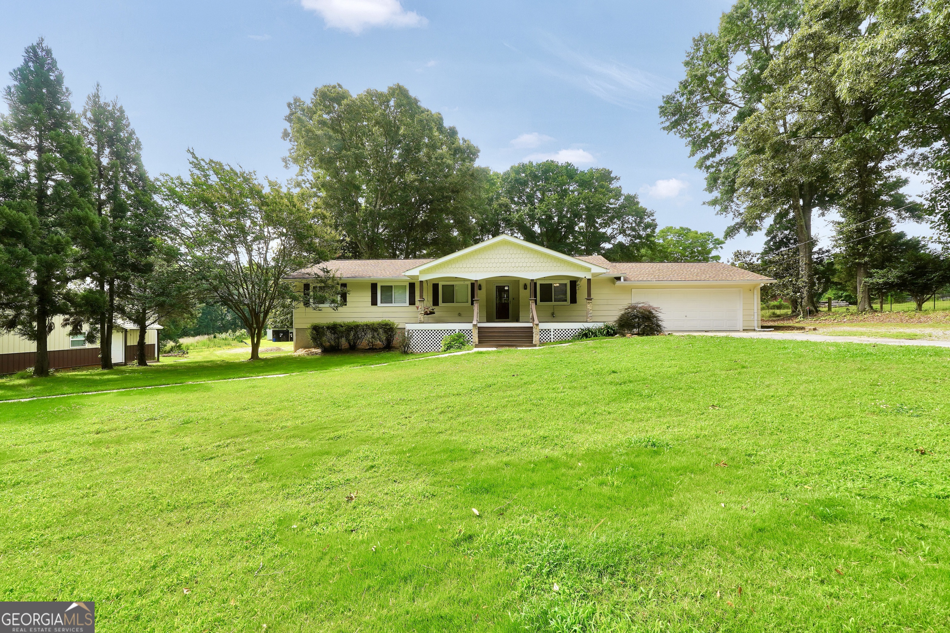 122 East Knight Road McDonough, GA 30252 - Photo 2 of 65
