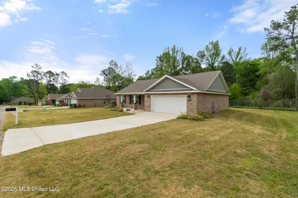 $279,900 | 13 Vermont Drive, Petal, MS 39465