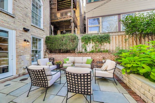 $1,799,990 | 541 West Belmont Avenue, Chicago, IL 60657