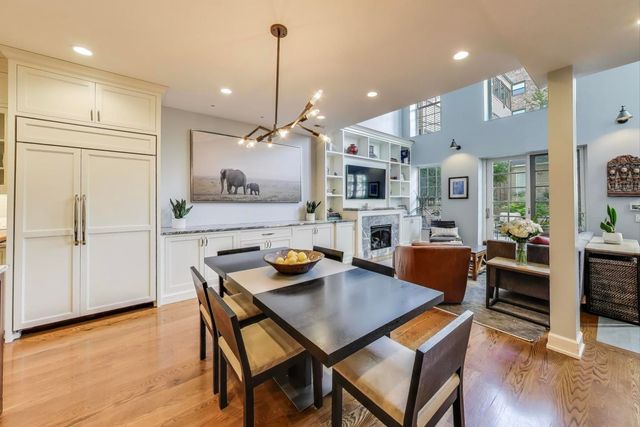 $1,799,990 | 541 West Belmont Avenue, Chicago, IL 60657