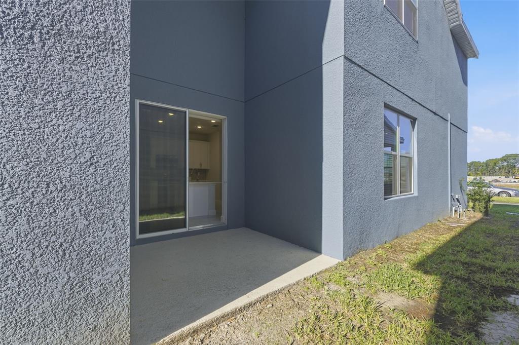 269 Platform Lane DeBary, FL 32713 - Photo 38 of 41 a bedroom with a bed and a window