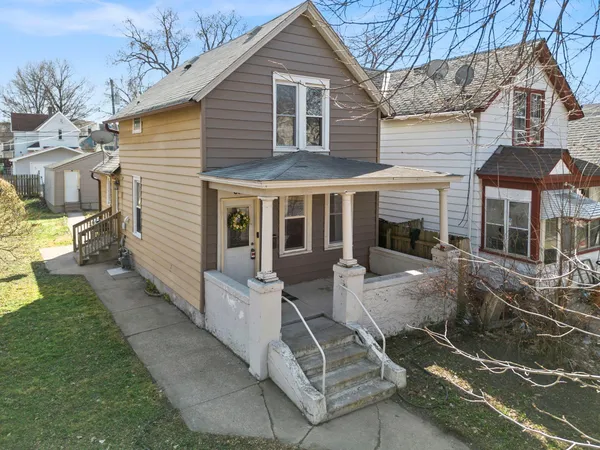 $225,000 | 602 Edmund Avenue West, St. Paul, MN 55103