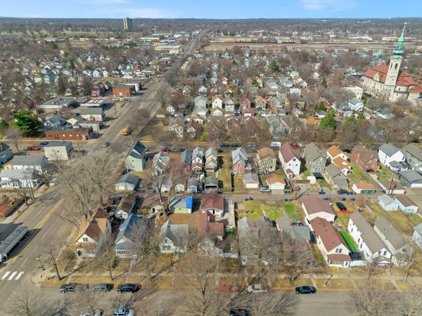 $225,000 | 602 Edmund Avenue West, St. Paul, MN 55103