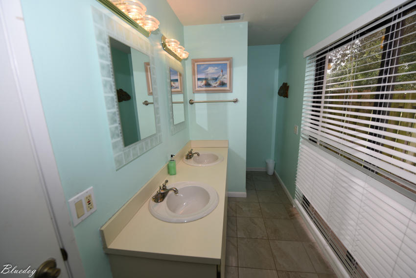 21309 Summertrace Circle Boca Raton, FL 33428 - Photo 16 of 21 MBR Bathroom