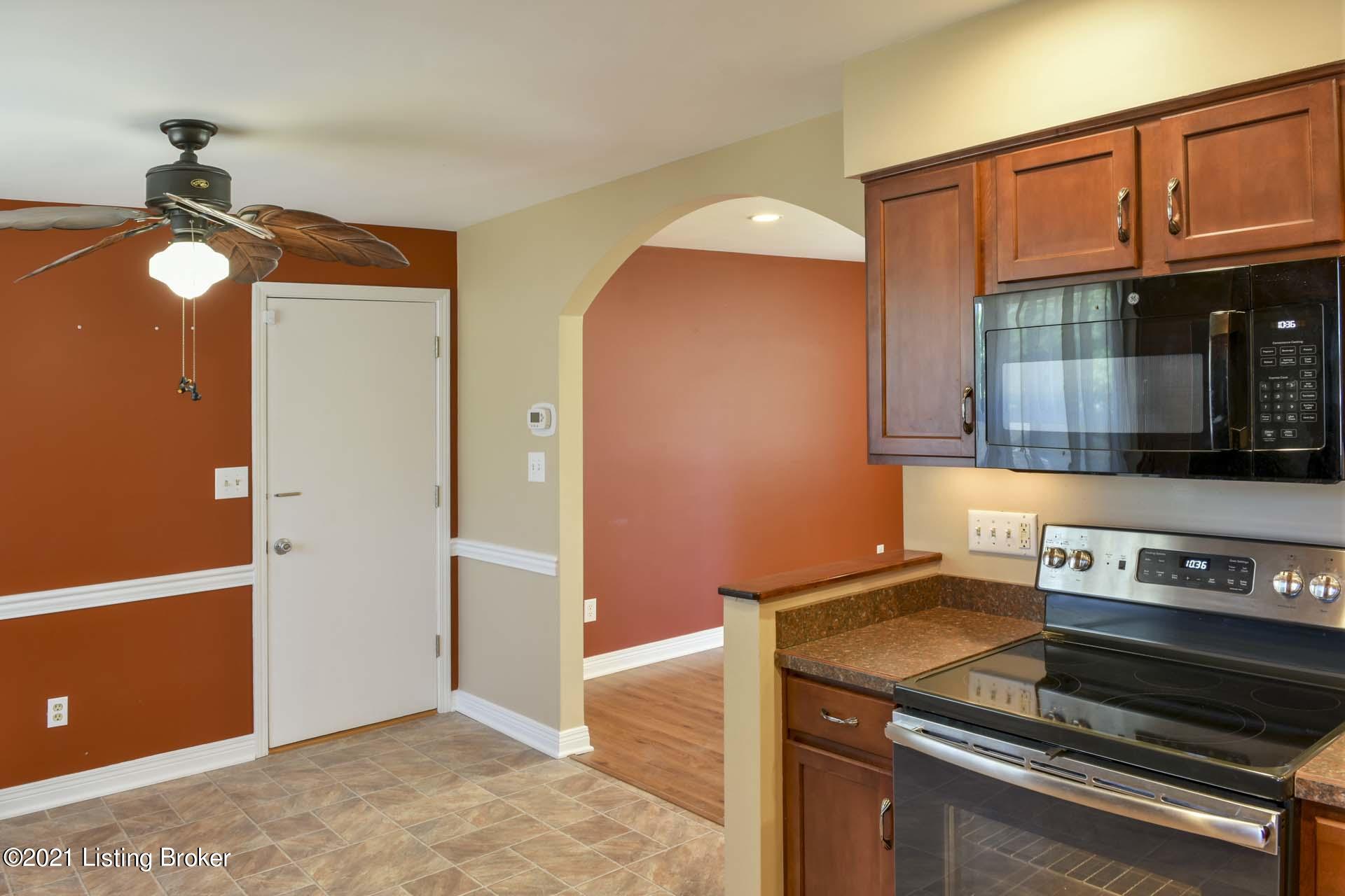 6614 El Rancho Road Louisville, KY 40291 - Photo 13 of 51 ElRancho__0039