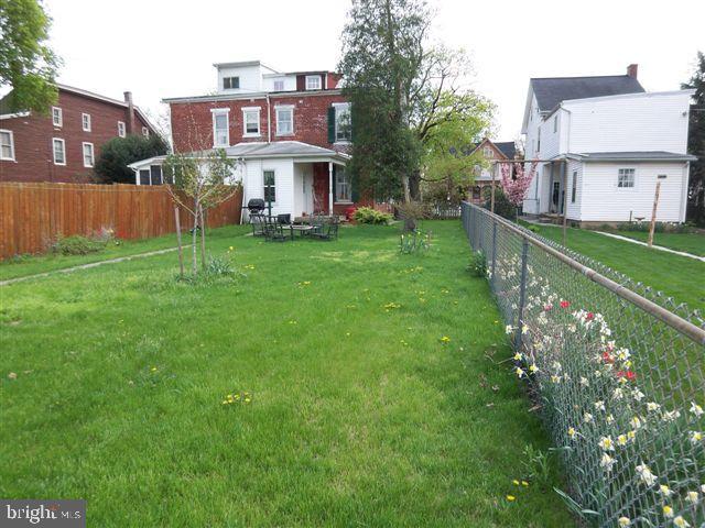 415 East Main Street Lititz, PA 17543 - Photo 3 of 15