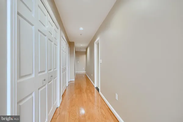 $2,950 | 10 East Lee Street, Unit 706, Baltimore, MD 21202