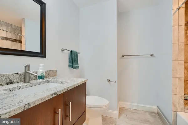 $2,950 | 10 East Lee Street, Unit 706, Baltimore, MD 21202