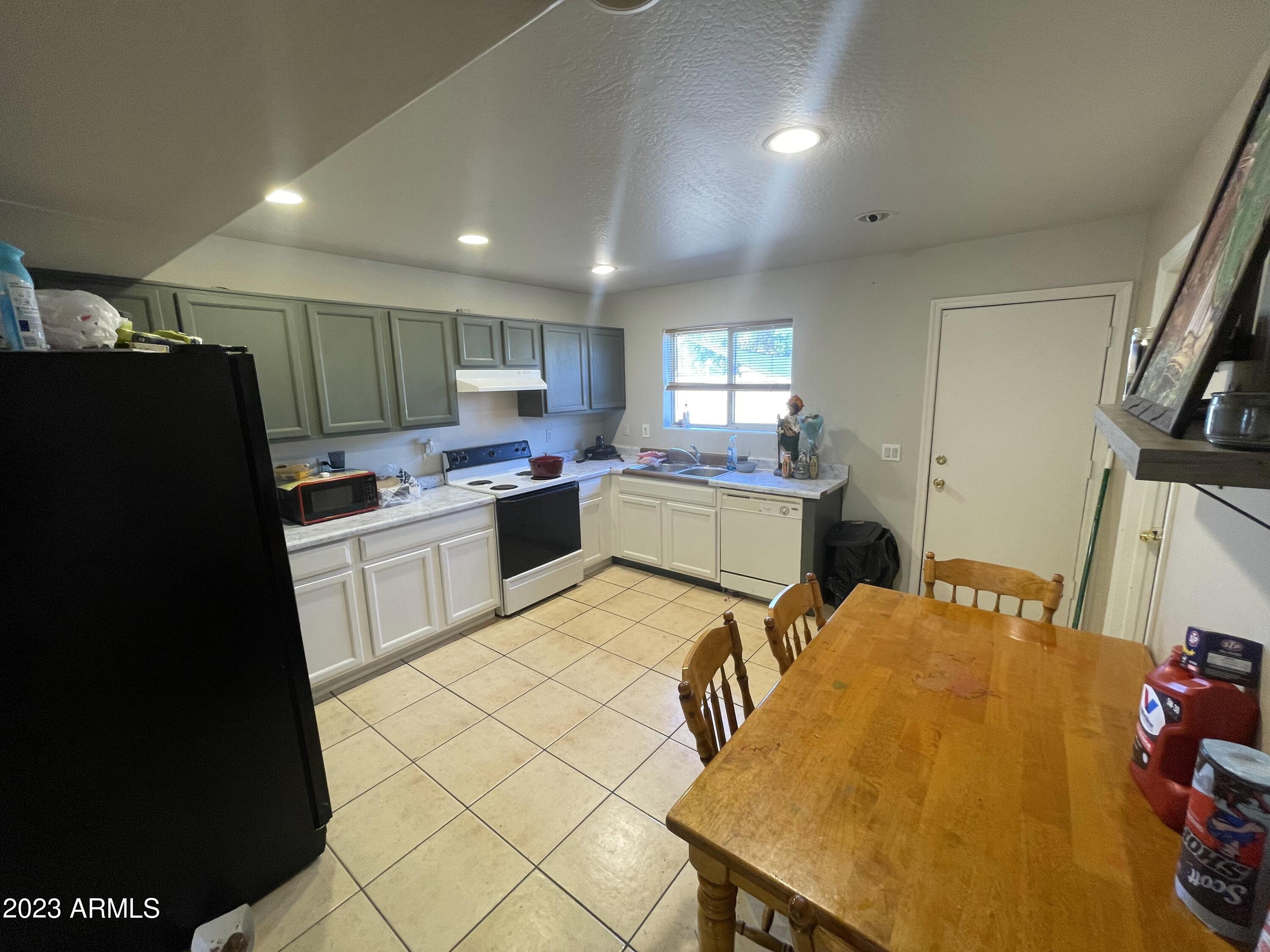 2538 West Ocotillo Road Phoenix, AZ 85017 - Photo 6 of 9 Additional Photos