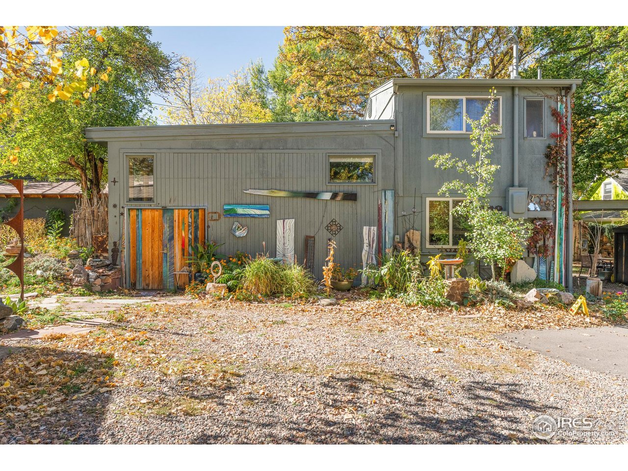 636 Marine Street Boulder, CO 80302 - Photo 13 of 46 a front view of a house with garden