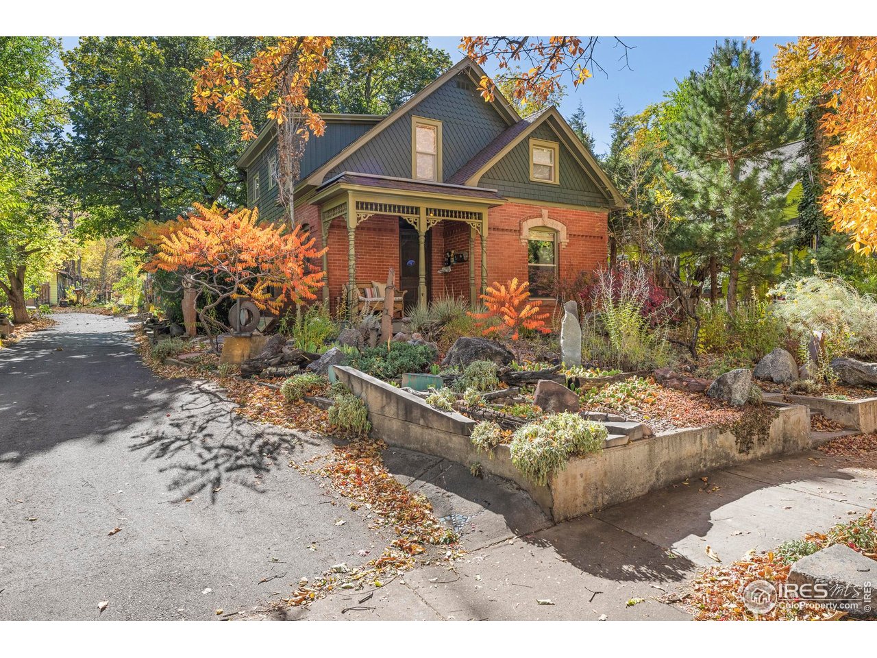 636 Marine Street Boulder, CO 80302 - Photo 2 of 46 a front view of a house with garden