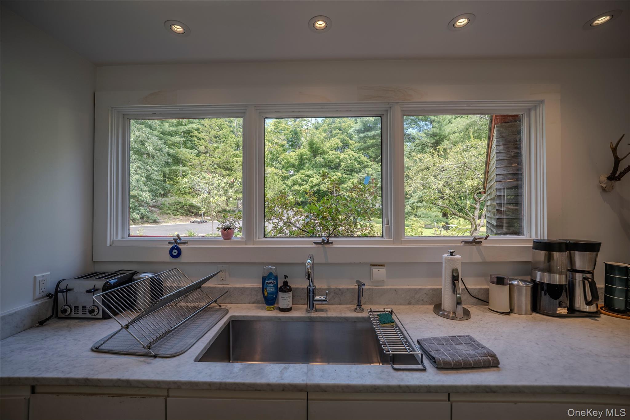215 Lane Gate Road Cold Spring, NY 10516 - Photo 11 of 42 Gallery Image 11