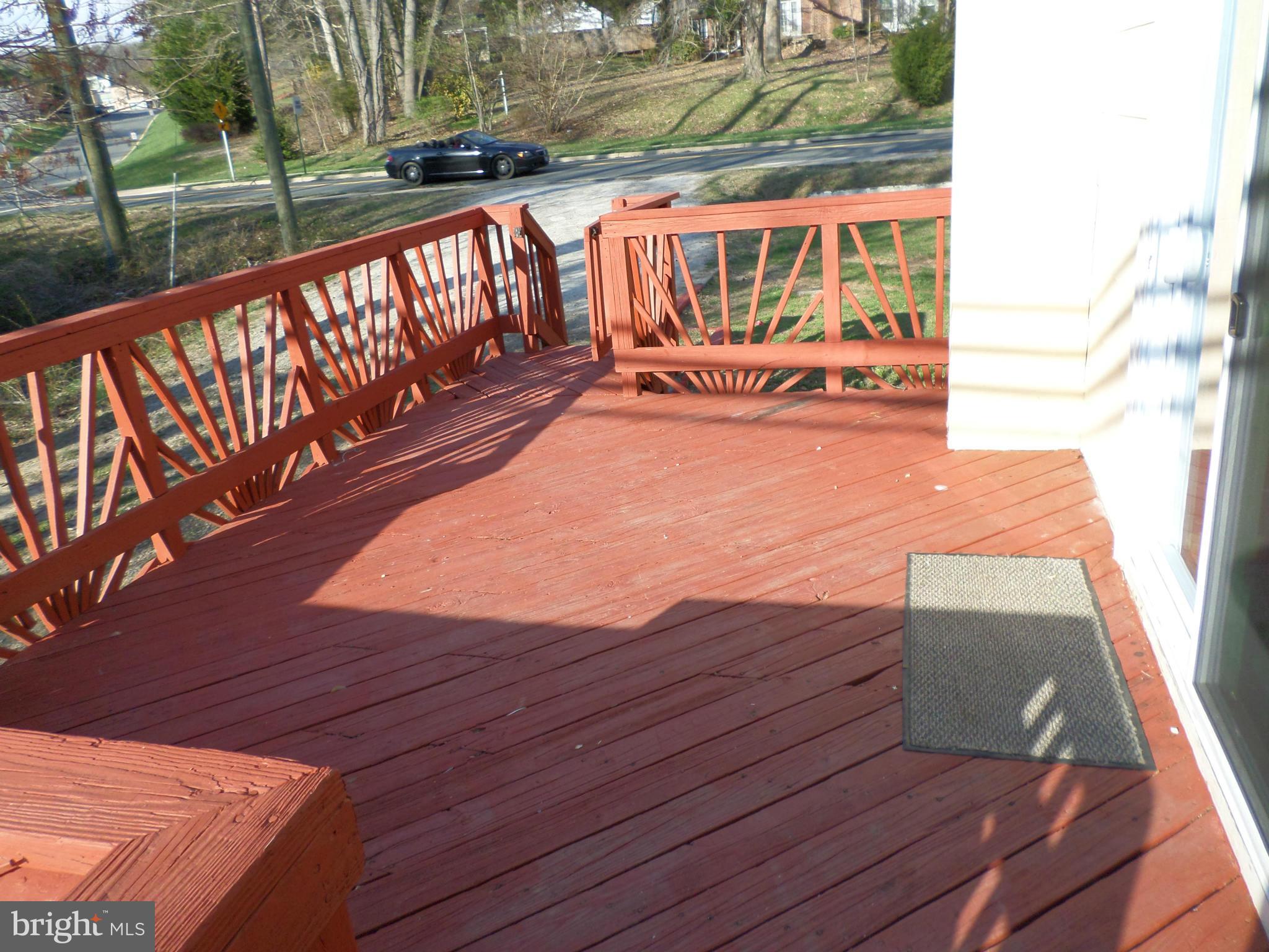 18832 Fuller Heights Road Triangle, VA 22172 - Photo 3 of 22 Exterior (General)