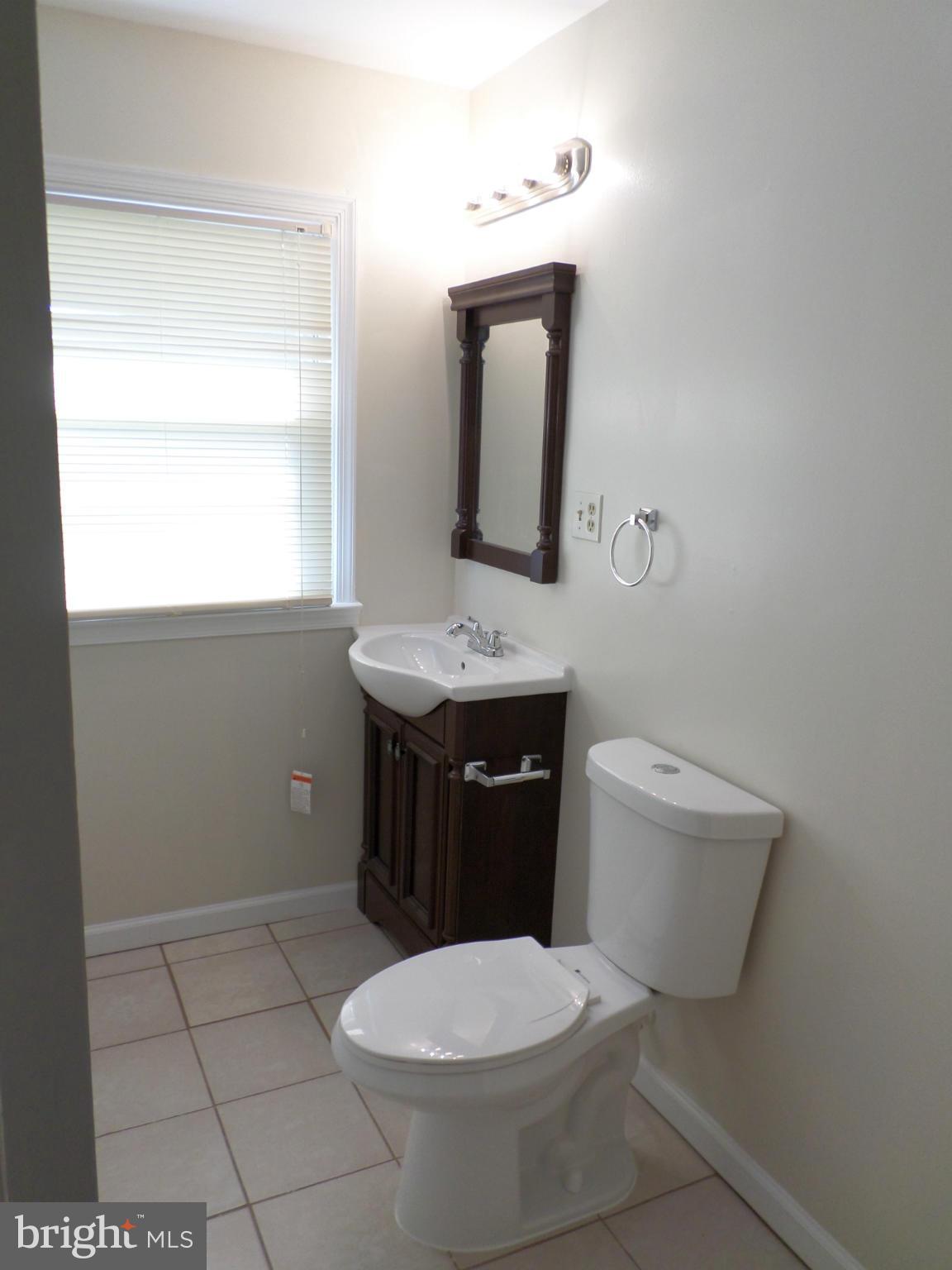 18832 Fuller Heights Road Triangle, VA 22172 - Photo 7 of 22 Bath