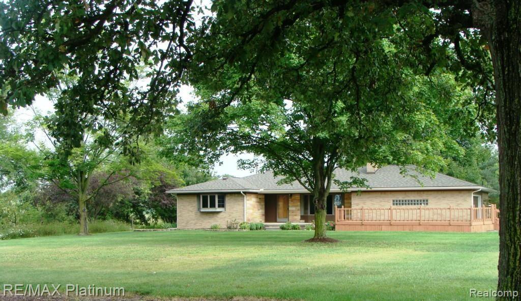 3975 Bigelow Road Howell, MI 48855 - Photo 1 of 26 Front of the Home