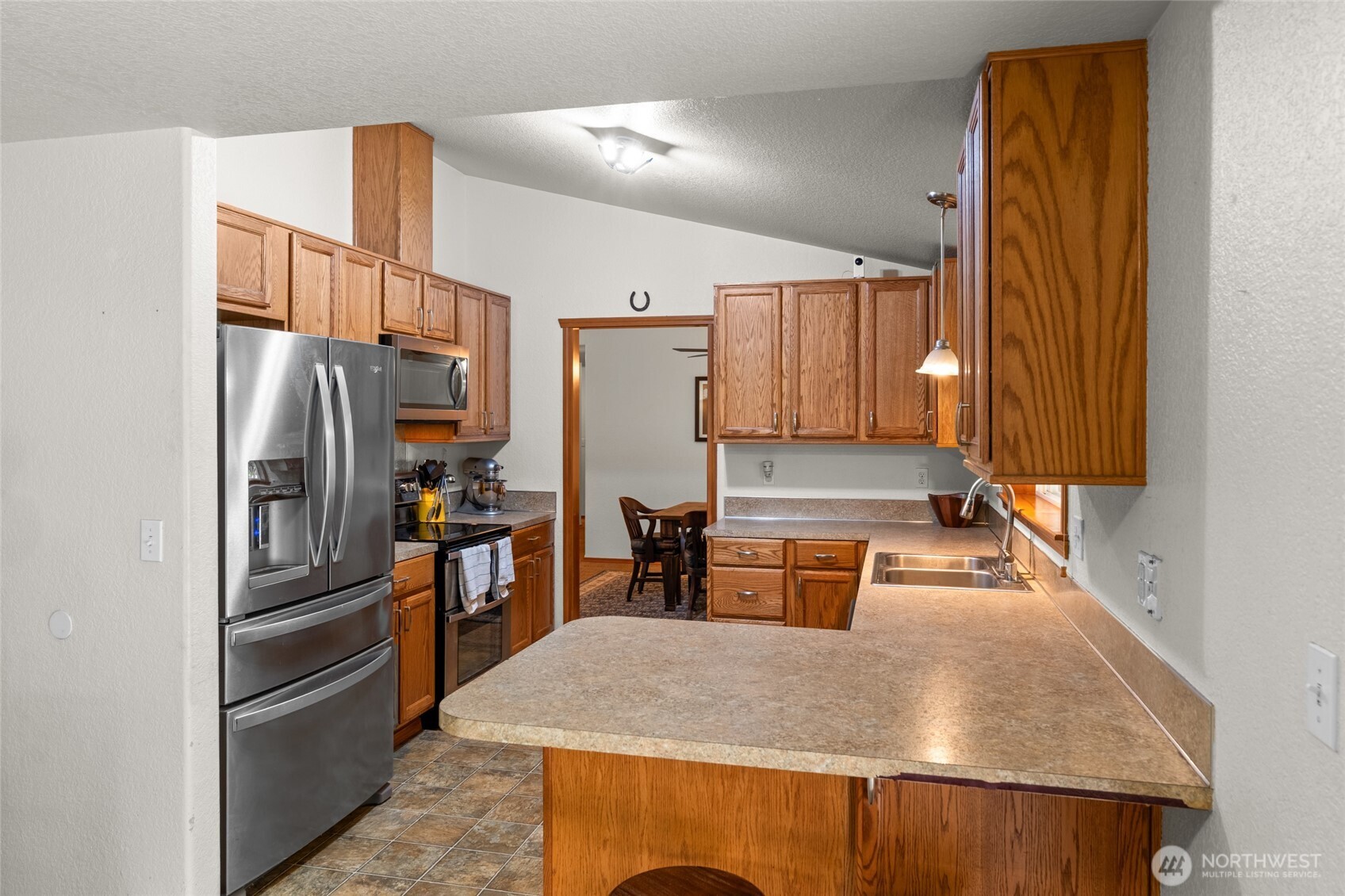 6137 189th Loop Southwest Rochester, WA 98579 - Photo 12 of 31 Gallery Image 12