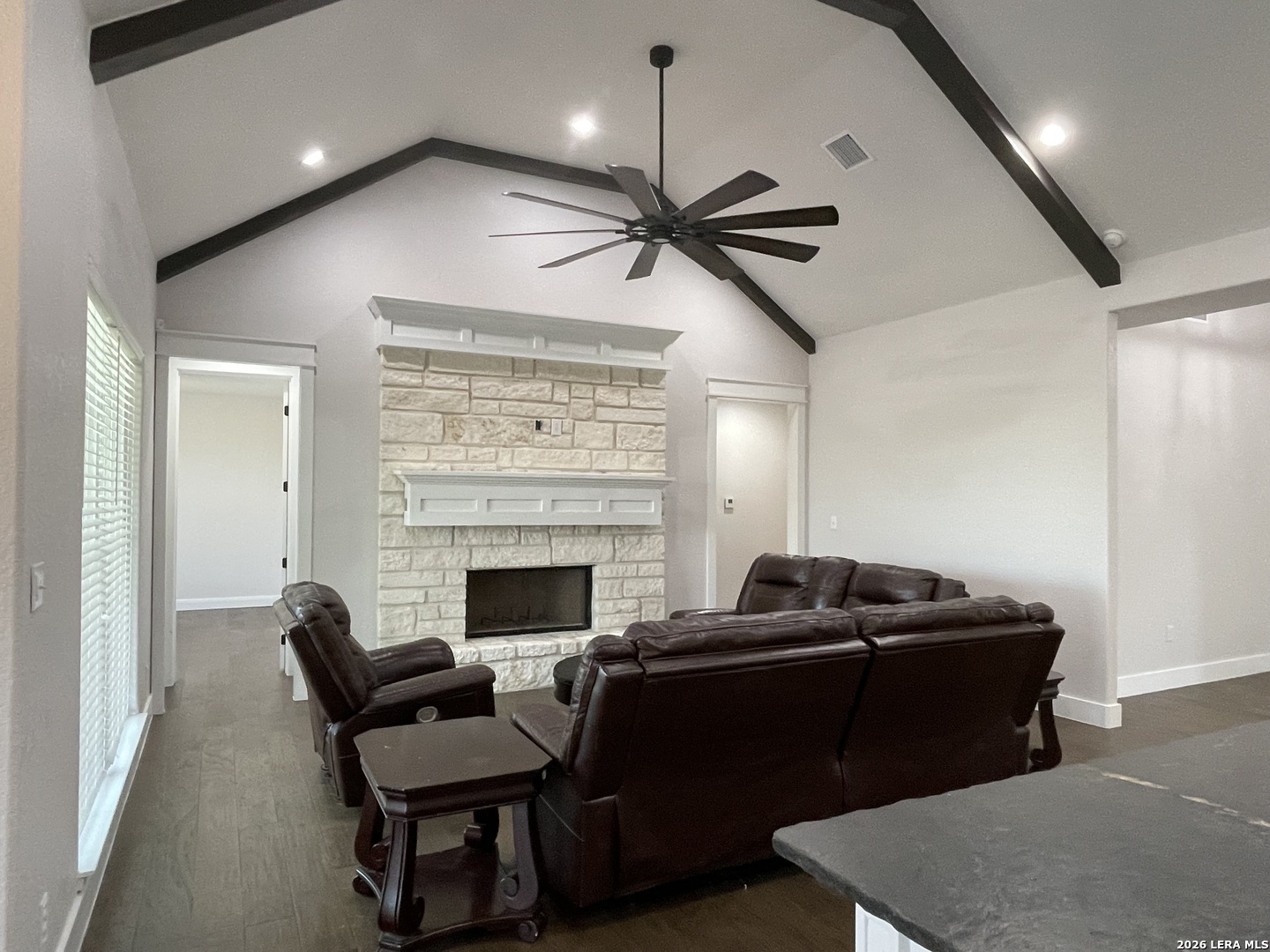 18 Valley View Uvalde, TX 78801 - Photo 15 of 46