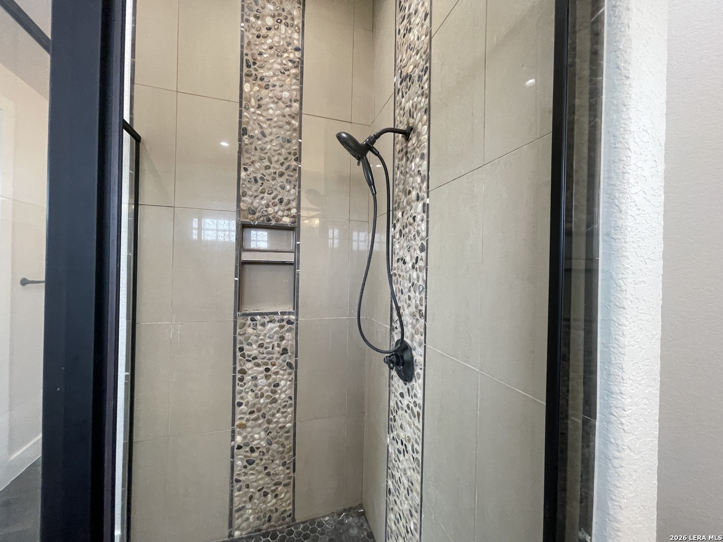 18 Valley View Uvalde, TX 78801 - Photo 22 of 46