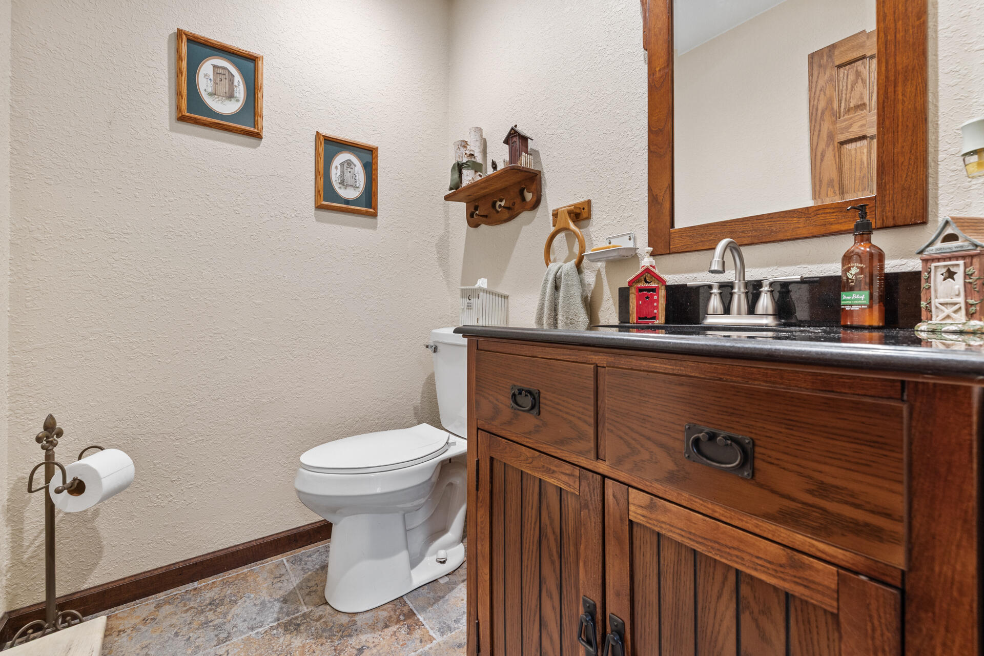 W250S4461 Center Road Waukesha, WI 53189 - Photo 32 of 36 Bathroom