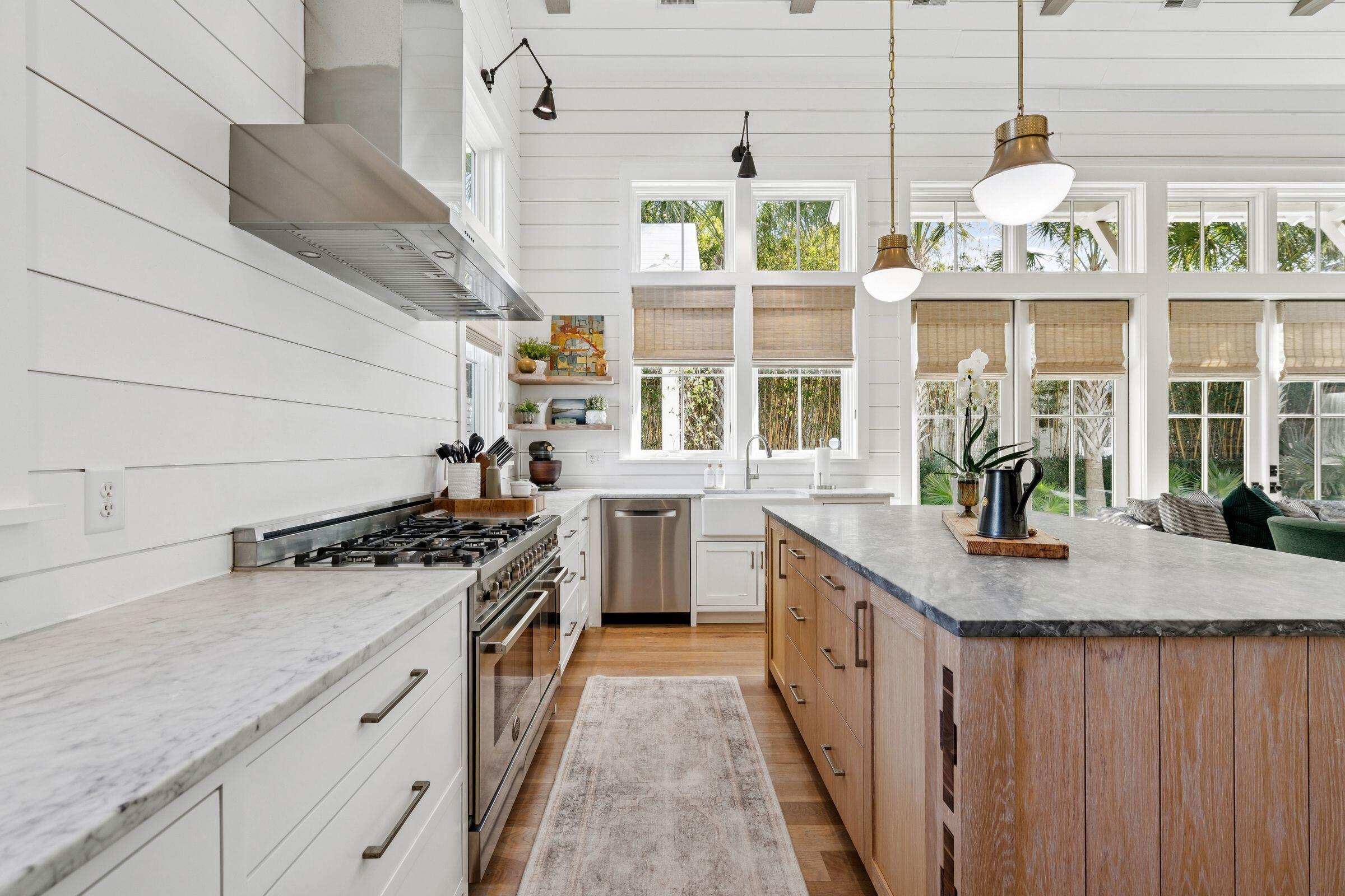 105 Friend Street Mount Pleasant, SC 29464 - Photo 19 of 62 105FriendSt-KeenEyeMarketing-038