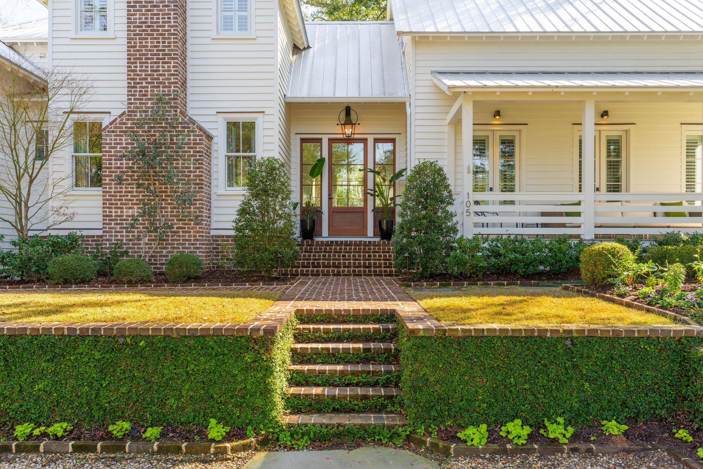 105 Friend Street Mount Pleasant, SC 29464 - Photo 3 of 62 105FriendSt-KeenEyeMarketing-143