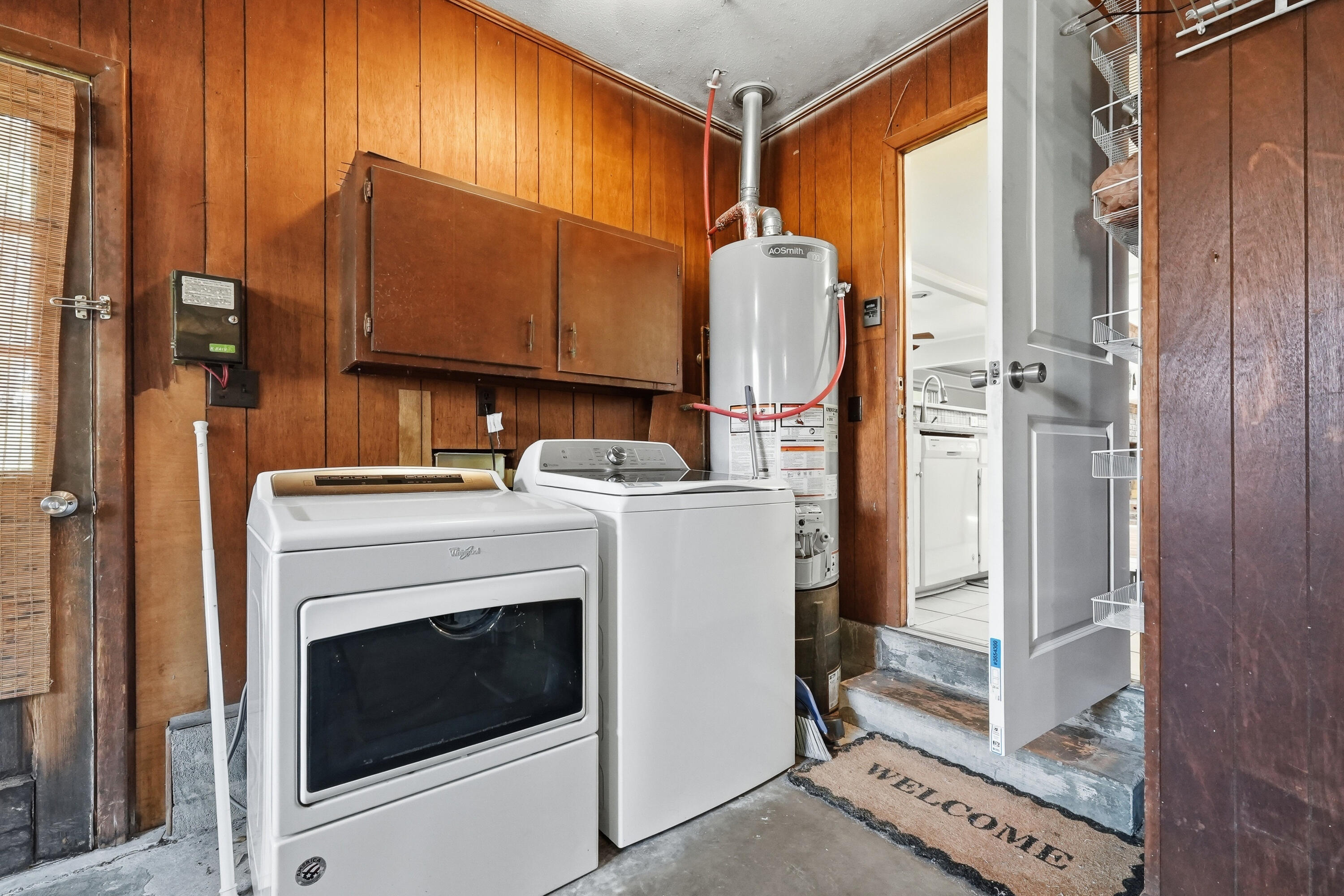 98 Country Club Road Shalimar, FL 32579 - Photo 31 of 37 Laundry