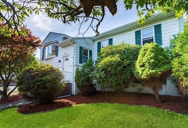 15 Bradley Road Salem, MA 01970 - Photo 4 of 31 Gallery Image 4