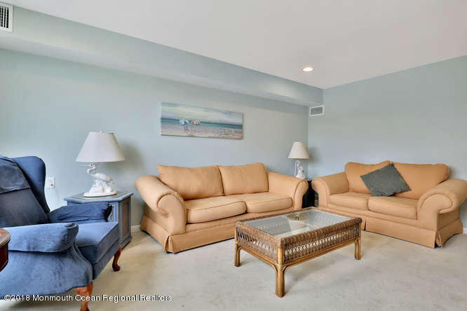 127 Trenton Avenue Point Pleasant Beach, NJ 08742 - Photo 12 of 37 127 Trenton Ave Point Pleasant-small-013