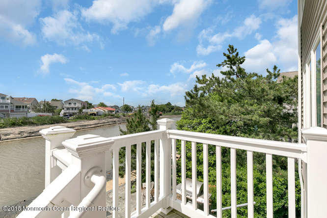 127 Trenton Avenue Point Pleasant Beach, NJ 08742 - Photo 22 of 37 127 Trenton Ave Point Pleasant-small-029