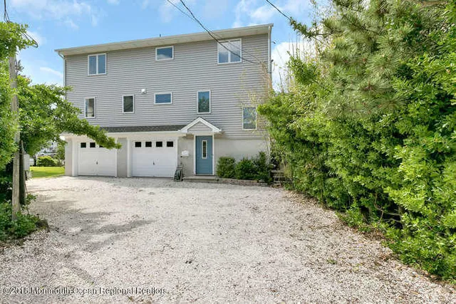 $5,200 | 127 Trenton Avenue, Point Pleasant Beach, NJ 08742