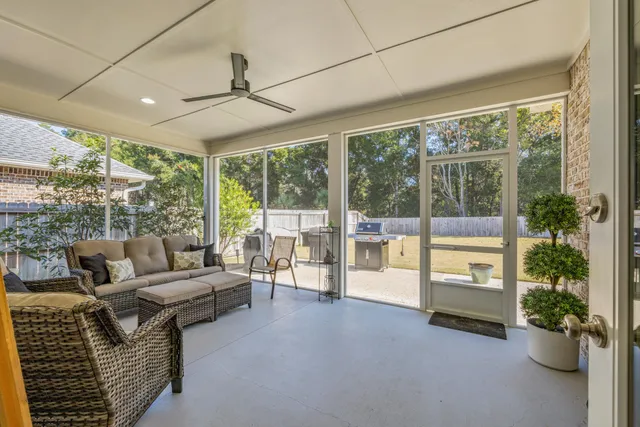 $650,000 | 140 Raiders Trail, Valparaiso, FL 32580