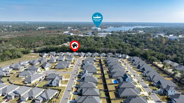 $650,000 | 140 Raiders Trail, Valparaiso, FL 32580