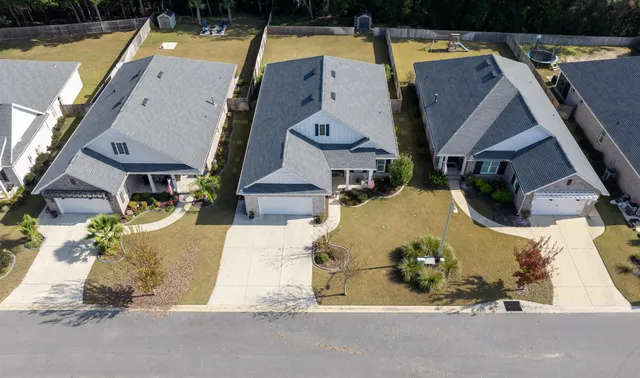 $650,000 | 140 Raiders Trail, Valparaiso, FL 32580