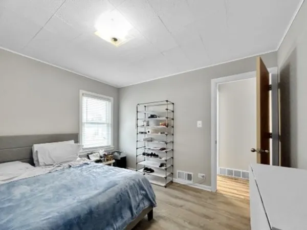 $310,000 | 2247 South 21st Avenue, Broadview, IL 60155