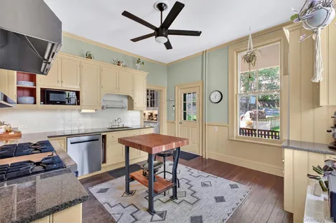 $899,900 | 130 Depew Street, Peekskill, NY 10566