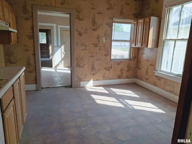 $30,000 | 624 South Main Street, Canton, IL 61520