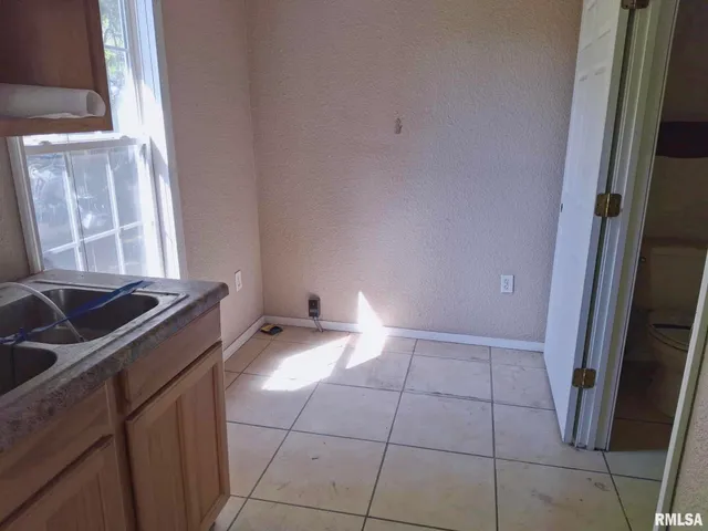 $30,000 | 624 South Main Street, Canton, IL 61520