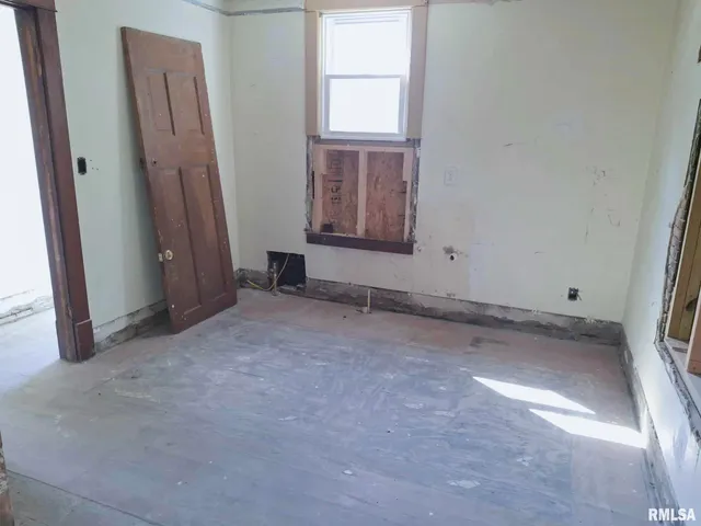 $30,000 | 624 South Main Street, Canton, IL 61520