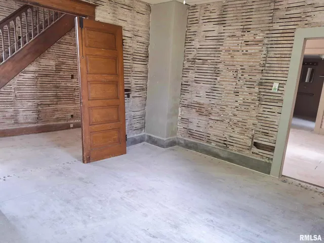 $30,000 | 624 South Main Street, Canton, IL 61520