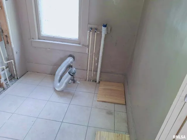 $30,000 | 624 South Main Street, Canton, IL 61520