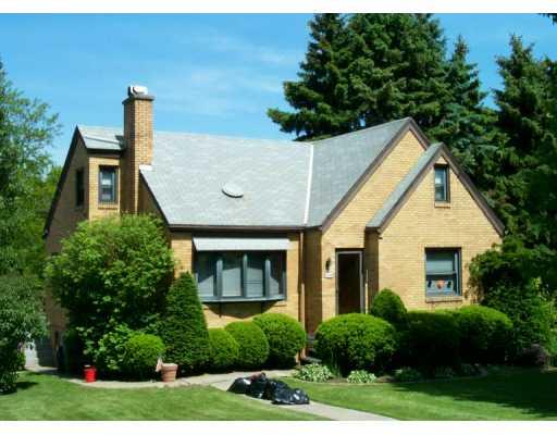 1640 Brodhead Road Coraopolis, PA 15108 - Photo 1 of 8 Gallery Image 1