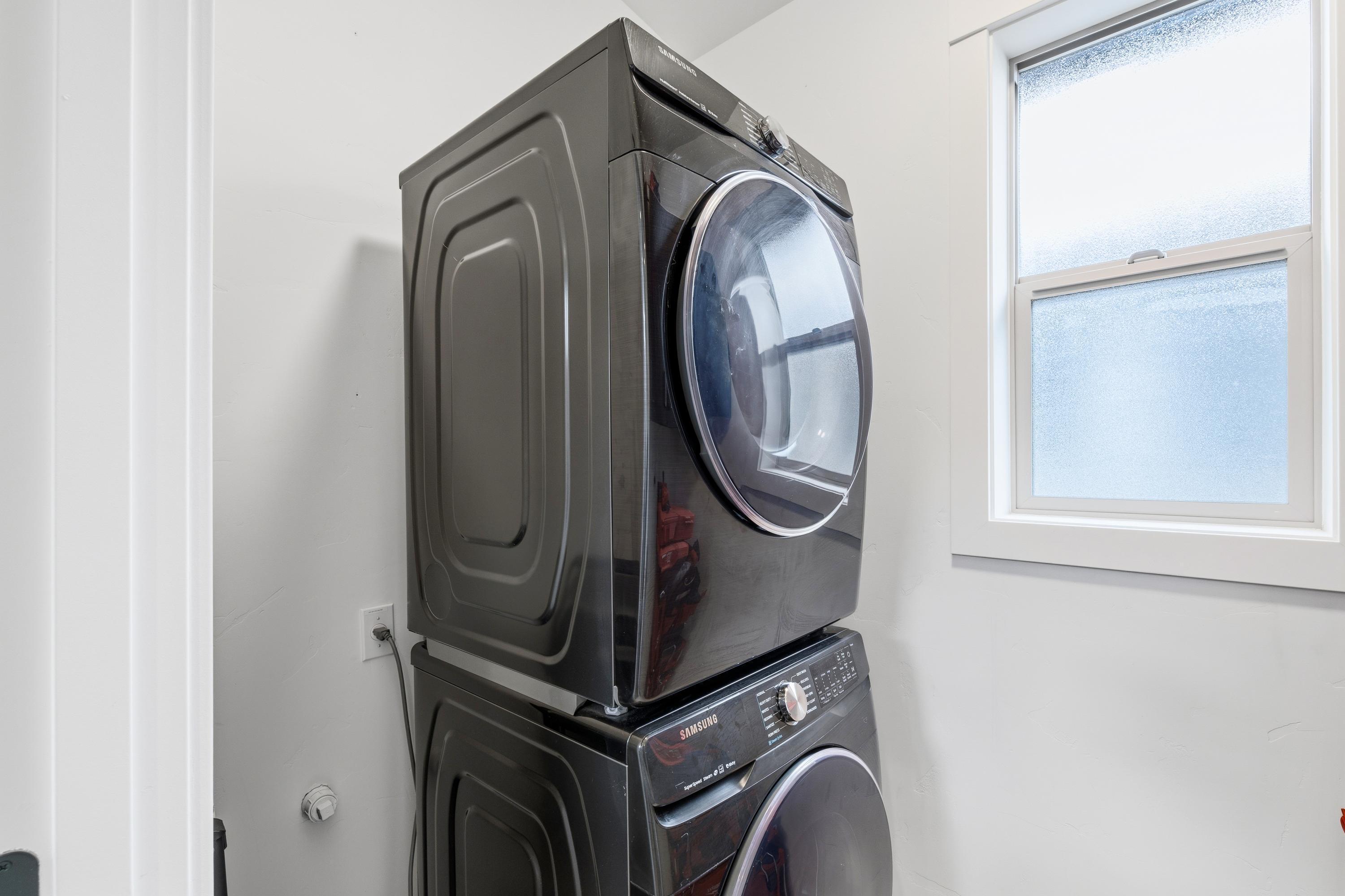1333 Southwest Boardwalk Lane Bend, OR 97702 - Photo 37 of 46 Laundry Room
